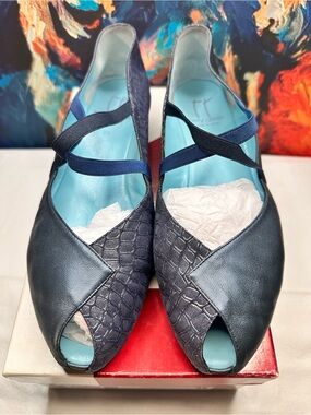 No.21 Thierry Rabotin Cipro Navy Wash Fishmouth Wedge Shoes